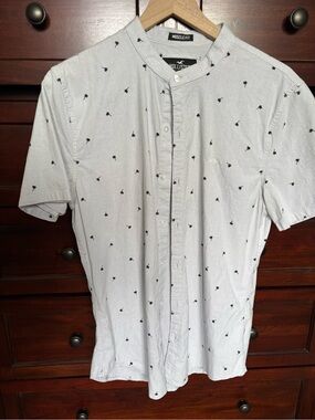 Hollister White Short-Sleeve Button-Up with Black Palm Motif
